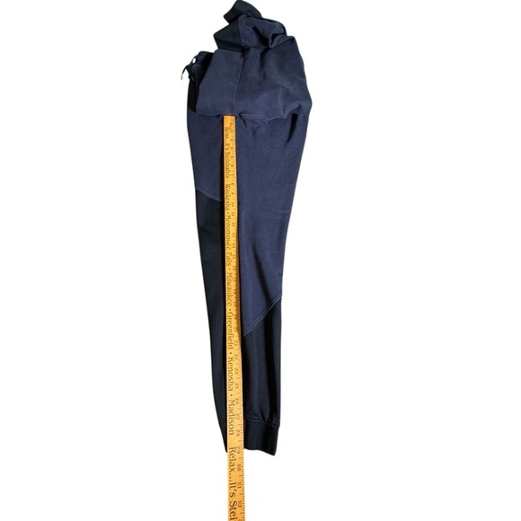 Under Armour Storm Jogger Pants Men’s Small Black Navy Athletic Sweatpants Logo - Picture 10 of 11